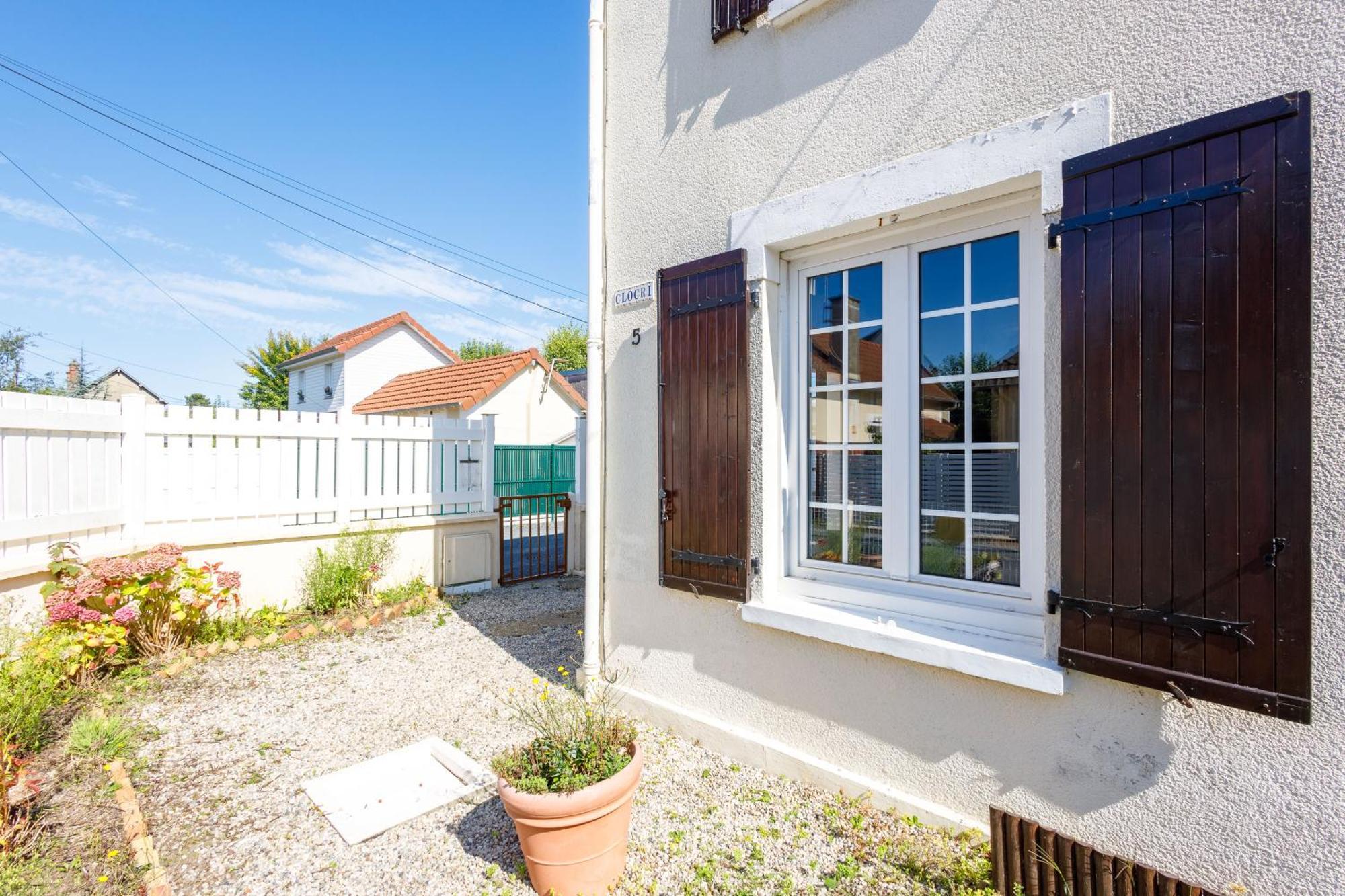 La Maison Cabourgeaise Proche Mer Extérieur photo