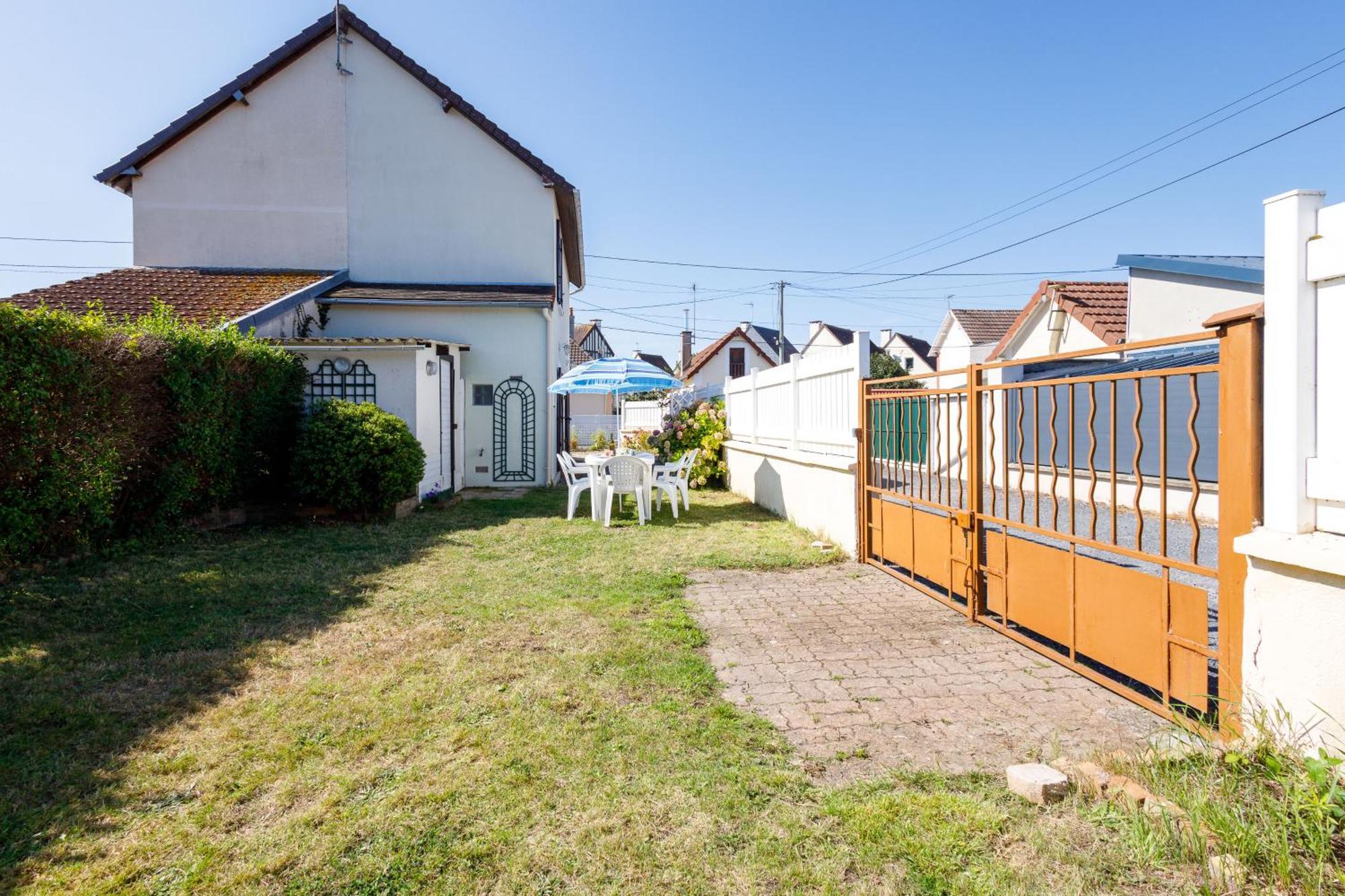 La Maison Cabourgeaise Proche Mer Extérieur photo