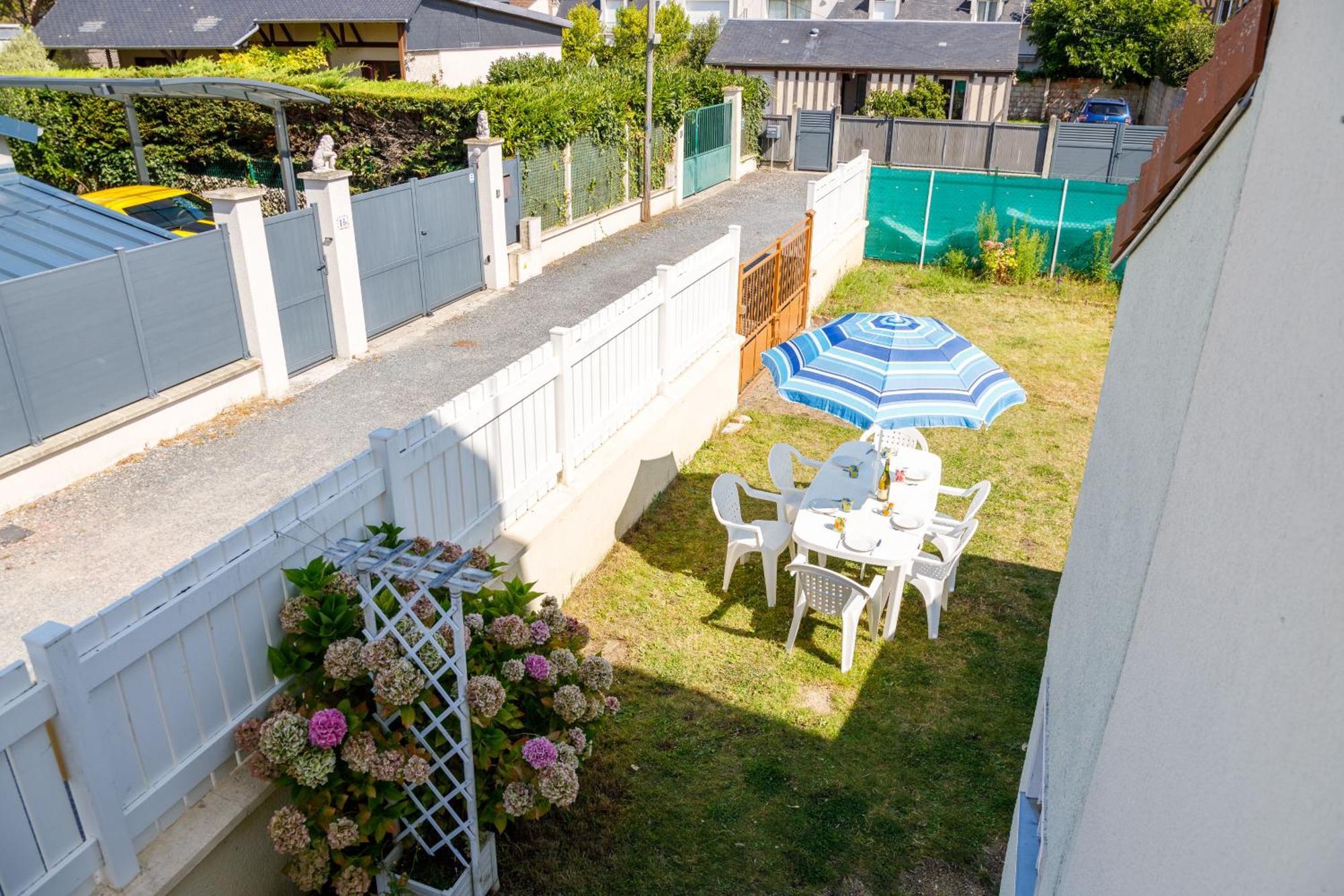 La Maison Cabourgeaise Proche Mer Extérieur photo
