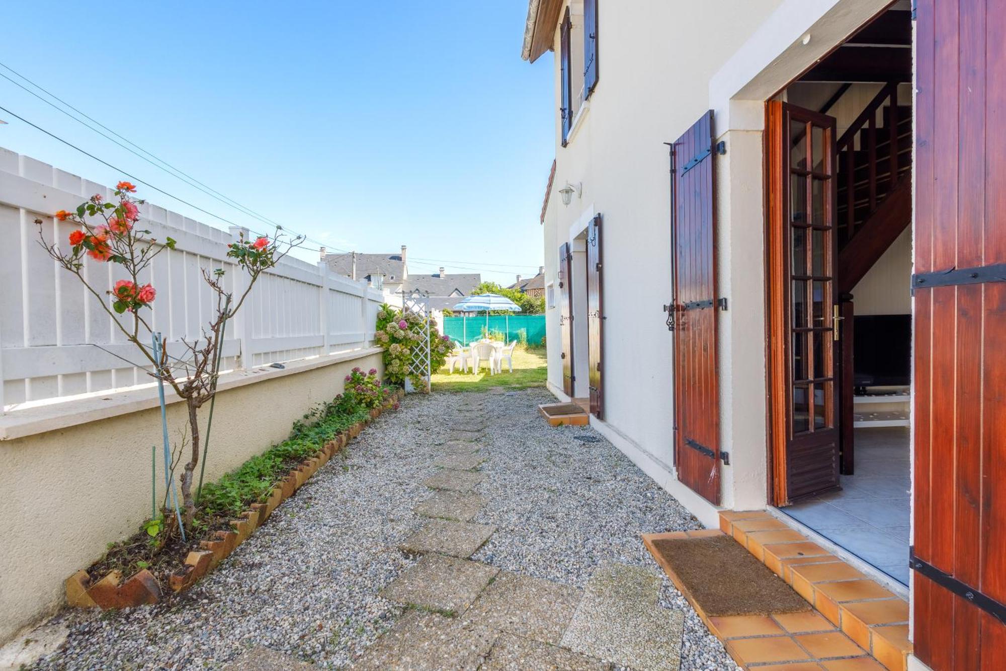 La Maison Cabourgeaise Proche Mer Extérieur photo